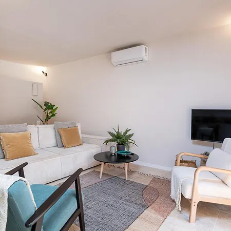 Banda Del Mar By Solaga Homes Apartment
